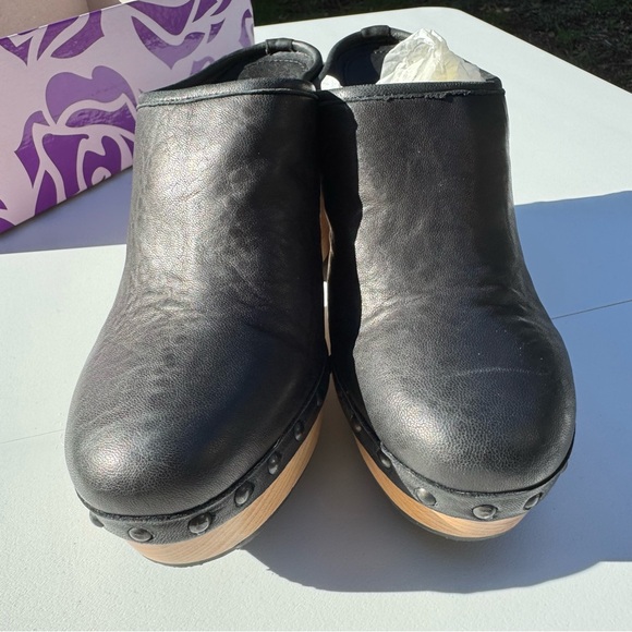 Project Rucoline Black Leather Mules with Wooden Heel - Picture 5 of 7